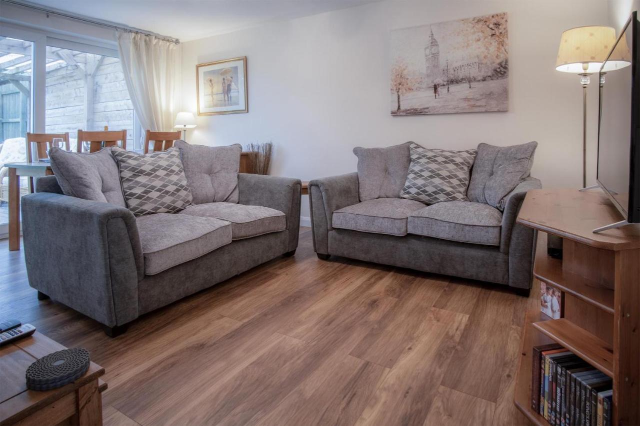 Kilgetty Seawinds - 2 Bedroom Bungalow - Pentlepoir מראה חיצוני תמונה